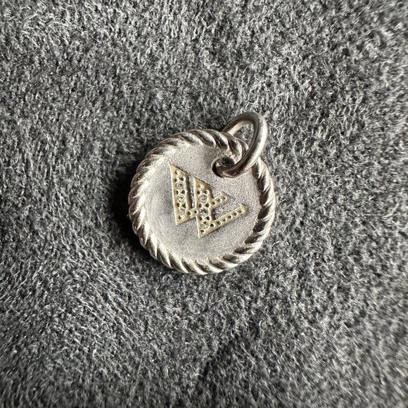 David Yurman Initial "W" Charm Pendant w/ White Diamonds in 18K White Gold - Picture 2 of 8
